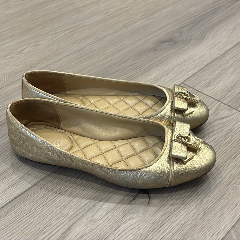 Michael Kors Honey Ballet flat in metallic gold size 5